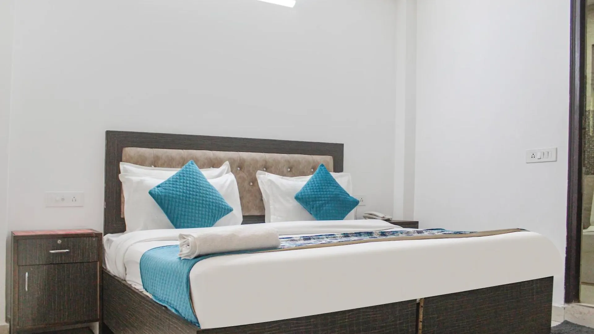 Hotel Dolphin At Delhi Airport New Delhi