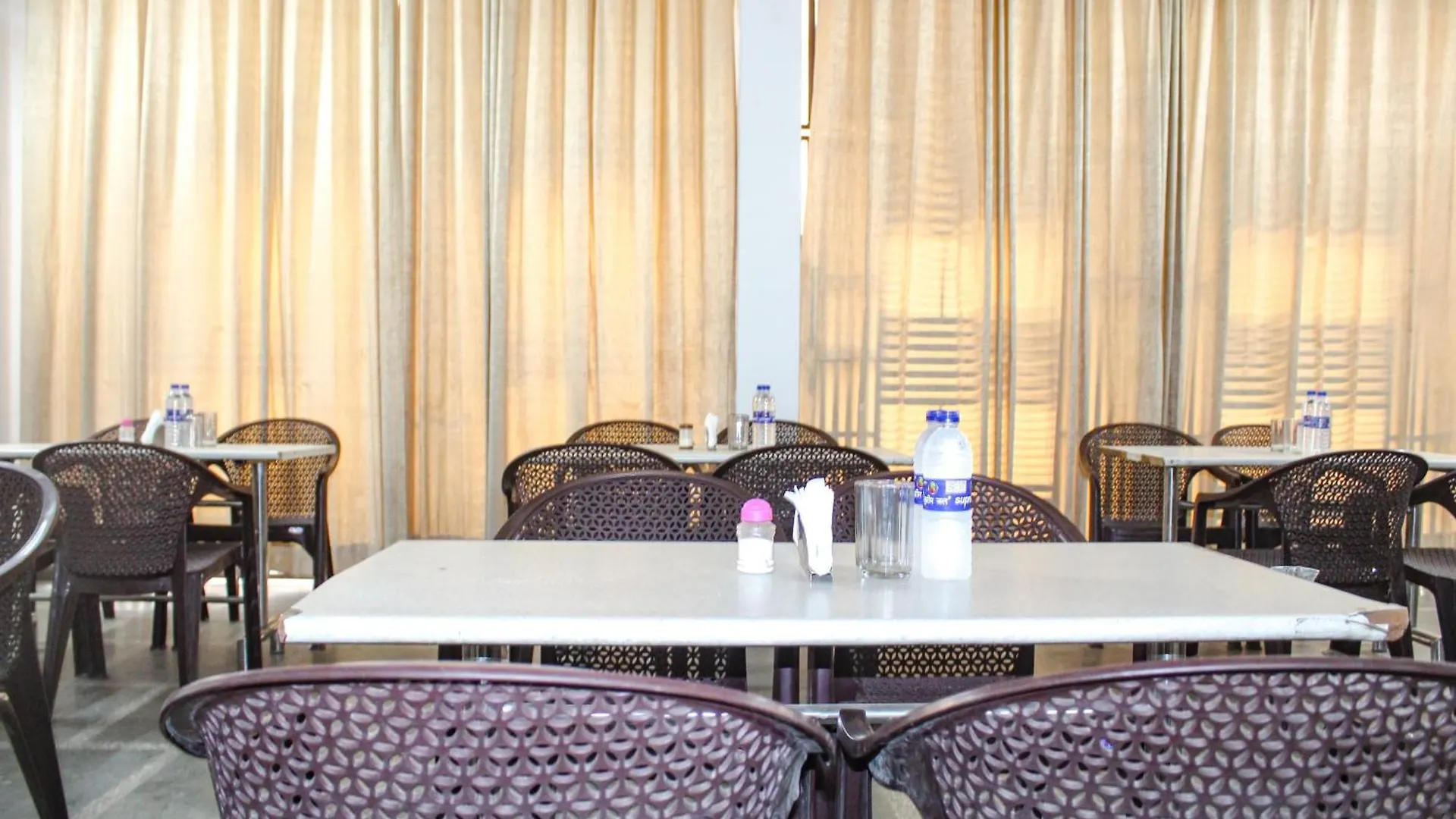 Hotel Dolphin At Delhi Airport New Delhi 3*,